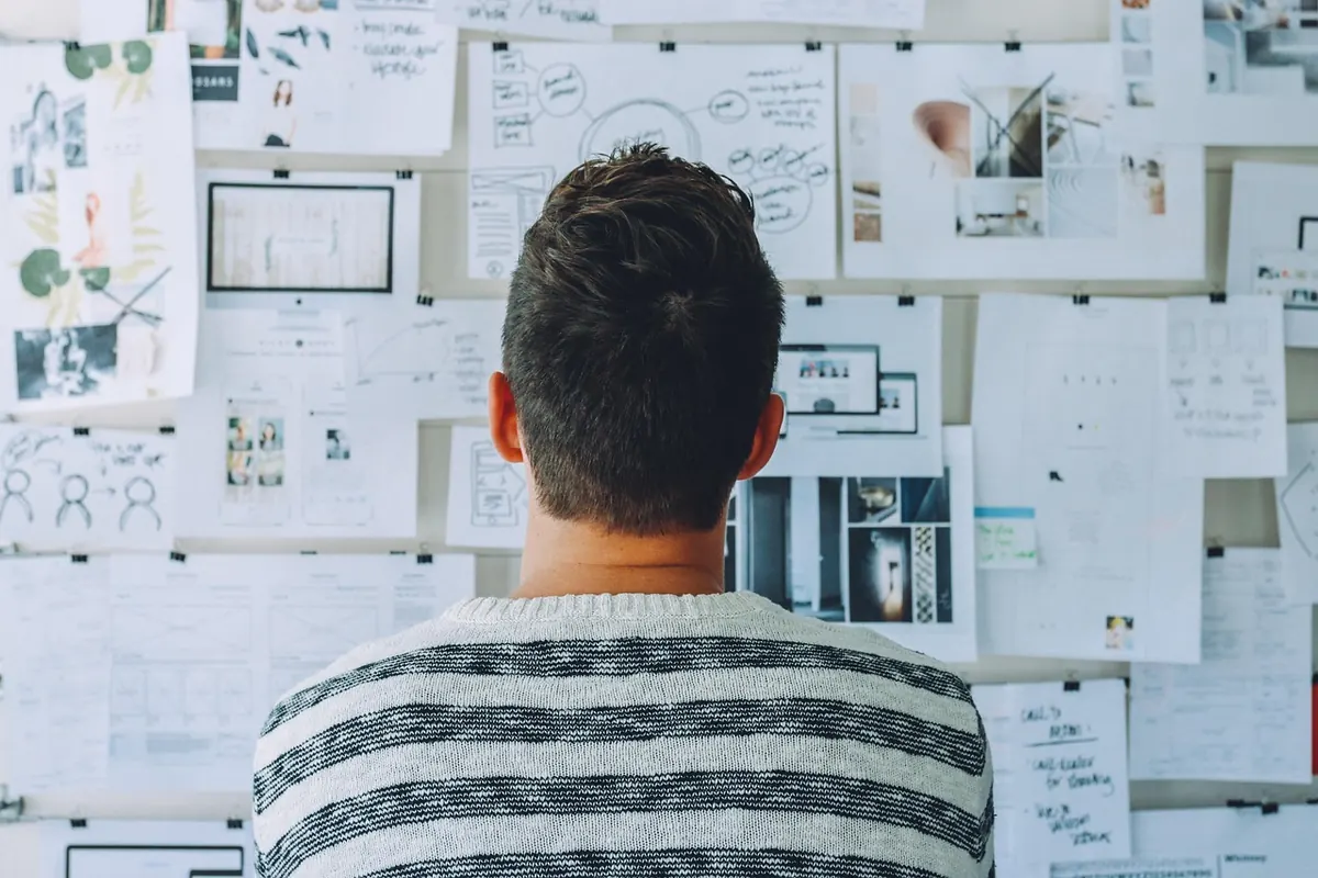 Common Mistakes in Graphic Design Portfolios (and How to Fix Them)
